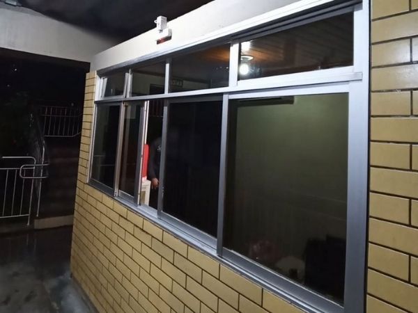 Instalação de película para janelas em São José dos Campos